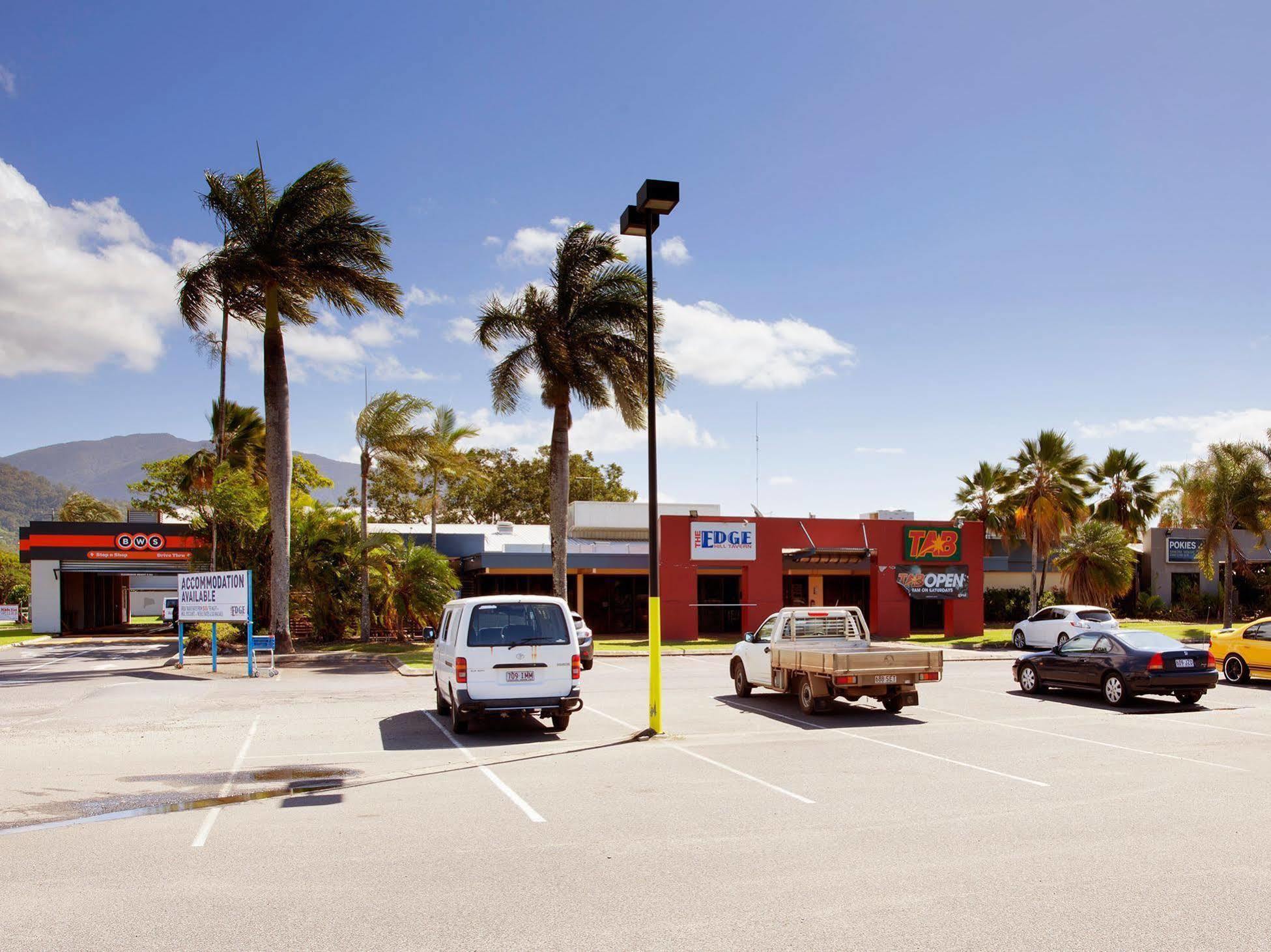 Nightcap At Edge Hill Tavern Hotel Cairns Exterior photo