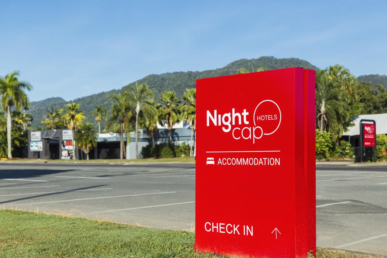 Nightcap At Edge Hill Tavern Hotel Cairns Exterior photo